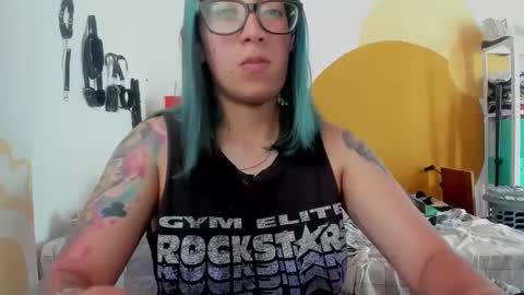 Snapshot of waningrosee chatting on January 3, 3:44 pm Waningrose  Lu online show from January 3, 3:44 pm