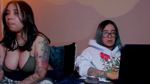 Snapshot of waningrosee chatting on March 7, 3:29 am Waningrose  Lu online show from March 7, 3:29 am