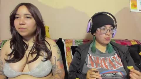 Snapshot of waningrosee chatting on September 16, 1:06 am Waningrose  Lu online show from September 16, 1:06 am