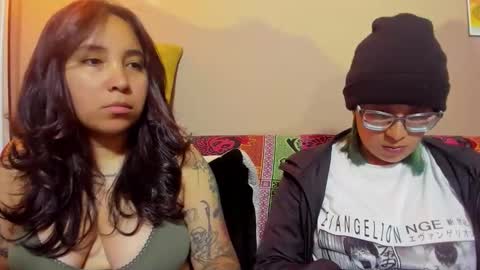 Snapshot of waningrosee chatting on October 6, 1:03 am Waningrose  Lu online show from October 6, 1:03 am