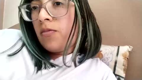 Snapshot of waningrosee chatting on October 7, 10:07 pm Waningrose  Lu online show from October 7, 10:07 pm