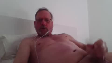 Snapshot of wanky357 chatting on April 27, 8:23 am Tibo Love online show from April 27, 8:23 am
