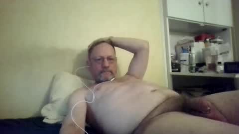 Snapshot of wanky357 chatting on May 10, 8:58 pm Tibo Love online show from May 10, 8:58 pm