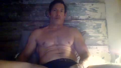 Snapshot of want_to_be_recognized chatting on April 10, 12:38 am want_to_be_recognized online show from April 10, 12:38 am