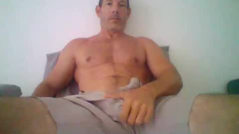 Snapshot of want_to_be_recognized chatting on April 26, 5:21 pm want_to_be_recognized online show from April 26, 5:21 pm