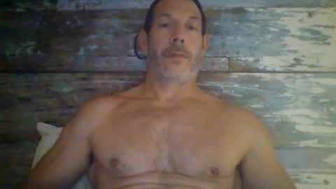Snapshot of want_to_be_recognized chatting on May 1, 3:00 am want_to_be_recognized online show from May 1, 3:00 am
