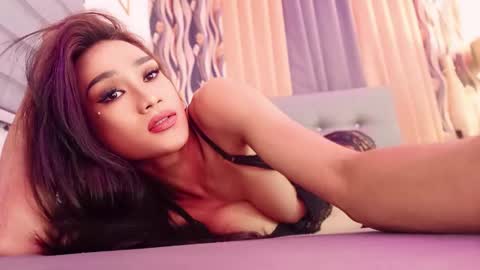 Snapshot of wantedsugar_ chatting on March 12, 6:44 pm Galems online show from March 12, 6:44 pm