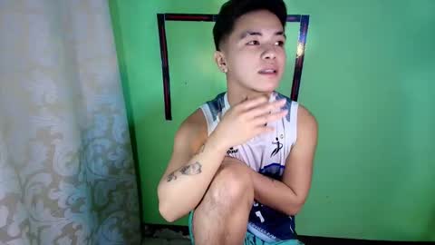 Snapshot of wantedtwink_69 chatting on October 10, 3:55 pm itsmeyour dewji on ig online show from October 10, 3:55 pm