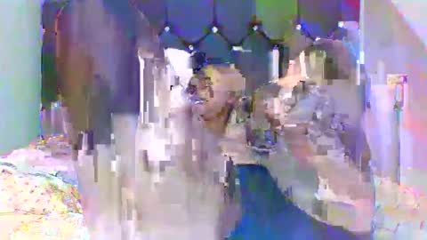 Snapshot of wapgirl22 chatting on April 8, 6:19 pm wapgirl22 online show from April 8, 6:19 pm