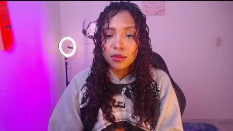 EMILY online show from January 19, 7:12 am