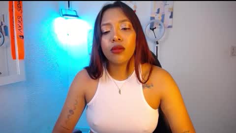 Snapshot of warisgoddes chatting on April 21, 3:24 am EMILY online show from April 21, 3:24 am