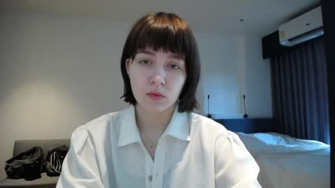 Snapshot of warm_june chatting on December 5, 5:48 am June online show from December 5, 5:48 am