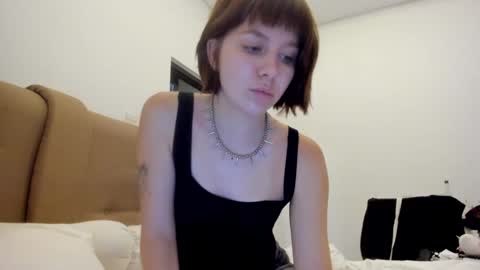 Snapshot of warm_june chatting on January 15, 9:45 am June online show from January 15, 9:45 am