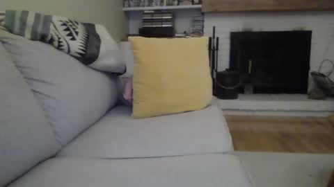 Snapshot of warmdick666 chatting on February 6, 7:13 am warmdick666 online show from February 6, 7:13 am