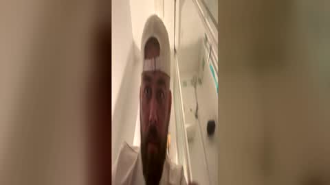 Snapshot of watchmethrob69 chatting on June 1, 6:42 pm watchmethrob69 online show from June 1, 6:42 pm