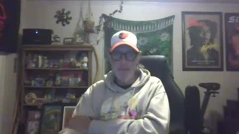 Snapshot of waterfire420 chatting on December 7, 12:19 am waterfire420 online show from December 7, 12:19 am
