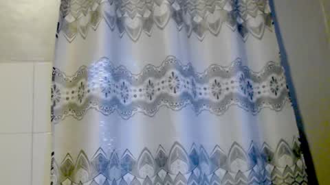 Snapshot of watermelon05 chatting on November 17, 3:07 pm watermelon05 online show from November 17, 3:07 pm