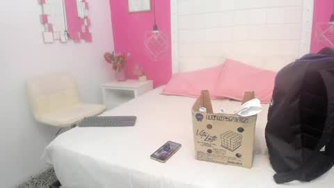 Snapshot of watson_crystal00 chatting on May 27, 1:30 pm Milf Latina online show from May 27, 1:30 pm