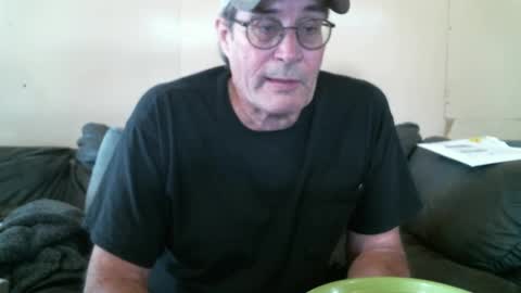 Snapshot of wbfarm chatting on October 7, 5:54 pm WB Farm online show from October 7, 5:54 pm