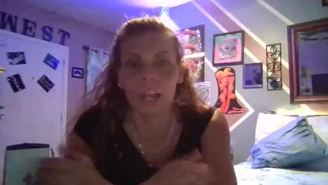 we_r_freaks online show from March 5, 8:32 am