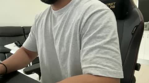 Weapon X online show from October 26, 8:48 pm