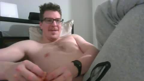 Snapshot of weatheredvoid chatting on January 28, 7:22 am WeatheredVoid online show from January 28, 7:22 am