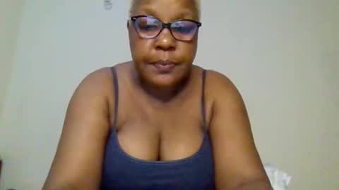 weaverbird25 online show from April 15, 9:48 pm