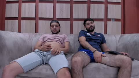 Jhonny Dick  his neighbors. online show from December 12, 12:38 am