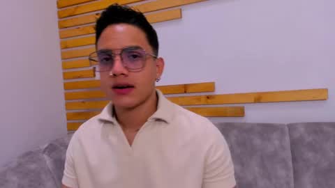 Jhonny Dick  his neighbors. online show from October 6, 1:08 pm