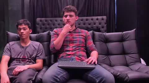 Jhonny Dick  his neighbors. online show from March 28, 7:35 pm