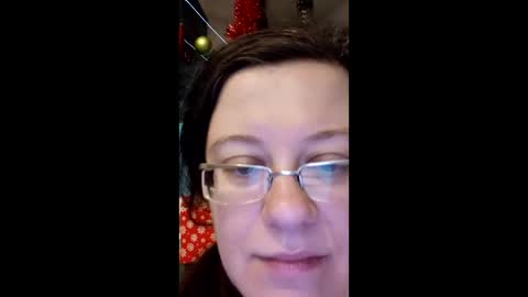 Snapshot of webgirl2 chatting on January 19, 6:21 pm Marina online show from January 19, 6:21 pm