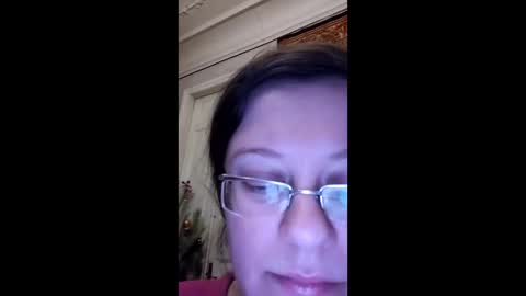 Snapshot of webgirl2 chatting on February 7, 11:34 pm Marina online show from February 7, 11:34 pm