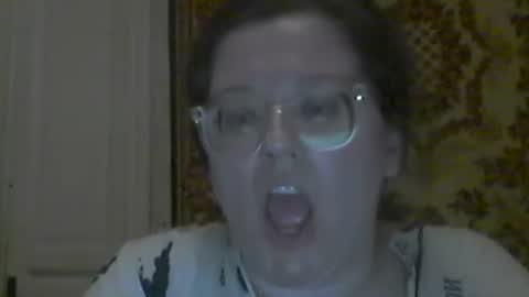 Snapshot of webgirl2 chatting on September 15, 9:37 pm Marina online show from September 15, 9:37 pm