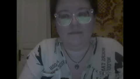 Snapshot of webgirl2 chatting on September 16, 9:05 pm Marina online show from September 16, 9:05 pm