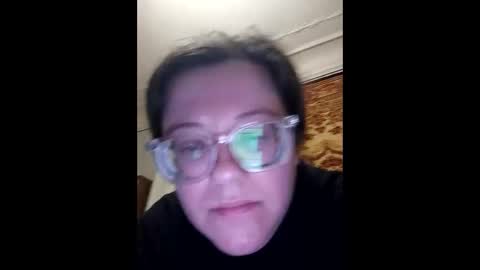 Snapshot of webgirl2 chatting on October 8, 4:59 pm Marina online show from October 8, 4:59 pm