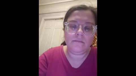 Snapshot of webgirl2 chatting on October 10, 4:50 pm Marina online show from October 10, 4:50 pm