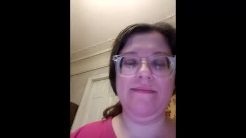 Snapshot of webgirl2 chatting on October 25, 3:07 pm Marina online show from October 25, 3:07 pm