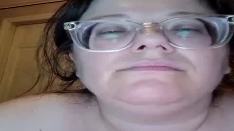 Snapshot of webgirl2 chatting on July 22, 8:22 pm Marina online show from July 22, 8:22 pm