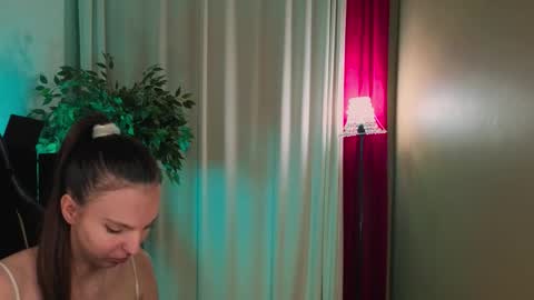 wednesday_evans online show from February 5, 5:23 am