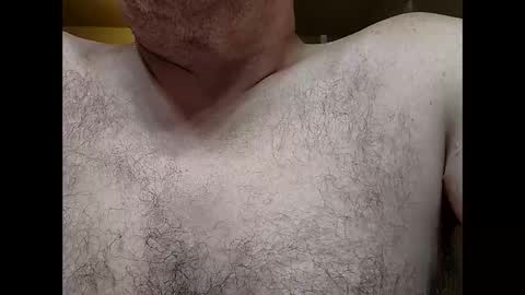 Snapshot of welderod chatting on April 19, 11:31 am welderod online show from April 19, 11:31 am