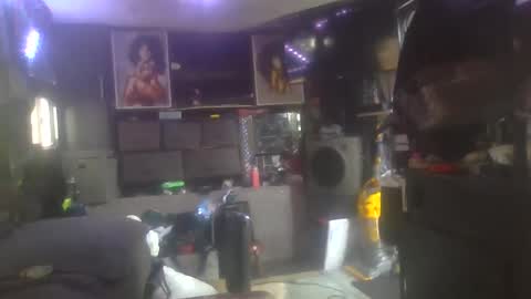 Snapshot of wellsparked chatting on November 15, 6:26 pm wellsparked online show from November 15, 6:26 pm