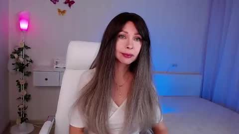 Snapshot of wendifoster chatting on December 17, 6:58 pm Wendi Foster online show from December 17, 6:58 pm