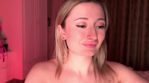 Snapshot of wendy_amber chatting on January 30, 8:42 pm Daisy online show from January 30, 8:42 pm