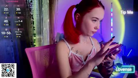 WendyCandy182 online show from March 17, 3:33 am