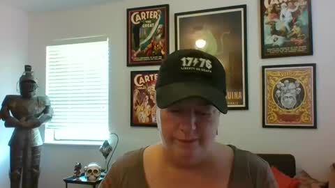 Snapshot of wendycu chatting on May 18, 8:58 pm WendyCU online show from May 18, 8:58 pm