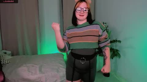 wendyycandy online show from October 3, 5:10 pm