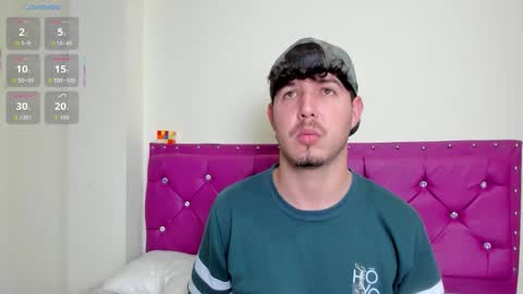 Snapshot of wendyyhot69 chatting on February 27, 6:02 am wendyyhot69 online show from February 27, 6:02 am