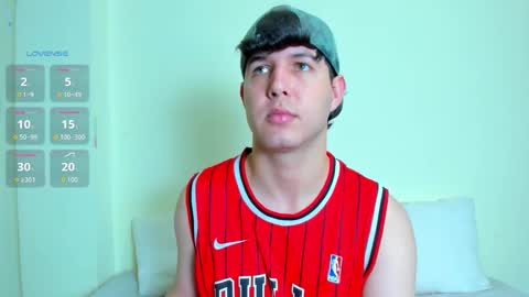 Snapshot of wendyyhot69 chatting on March 1, 8:55 pm wendyyhot69 online show from March 1, 8:55 pm