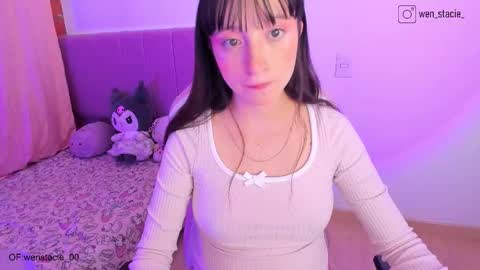 Wenstacie INDEPENDENT MODEL online show from November 7, 2:00 am