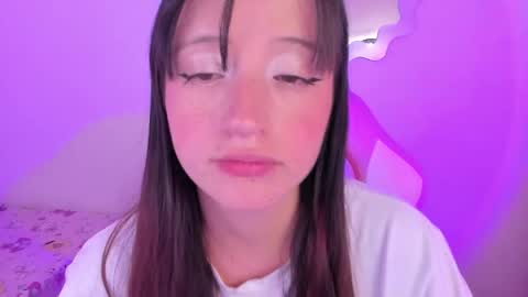 Wenstacie INDEPENDENT MODEL online show from May 13, 3:04 am